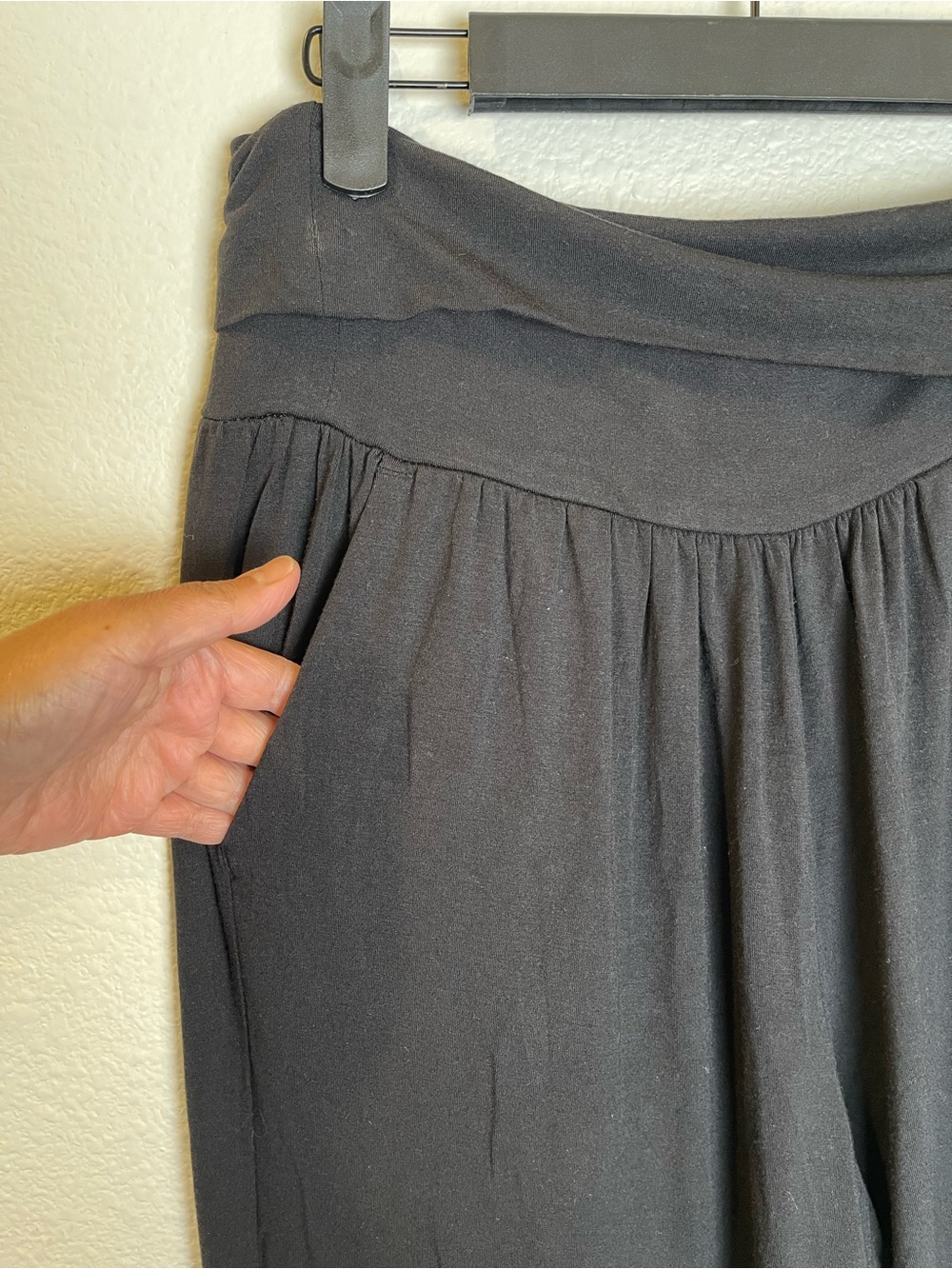 ATHLETA Studio Wide Leg Pant in Black #487419 Sz Medium TALL Yoga Pilates Lounge - Picture 6 of 12